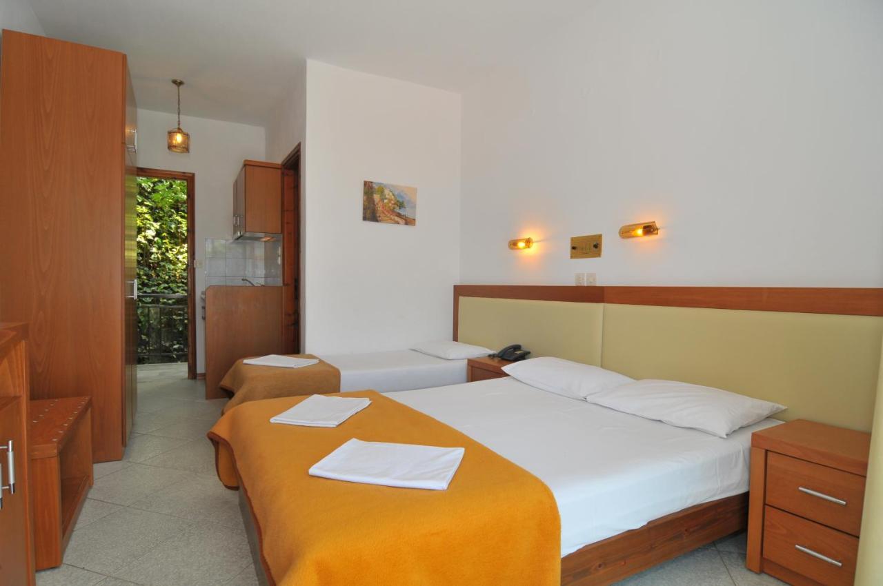 Hotel Emerald Chrisi Ammoudia Exterior foto
