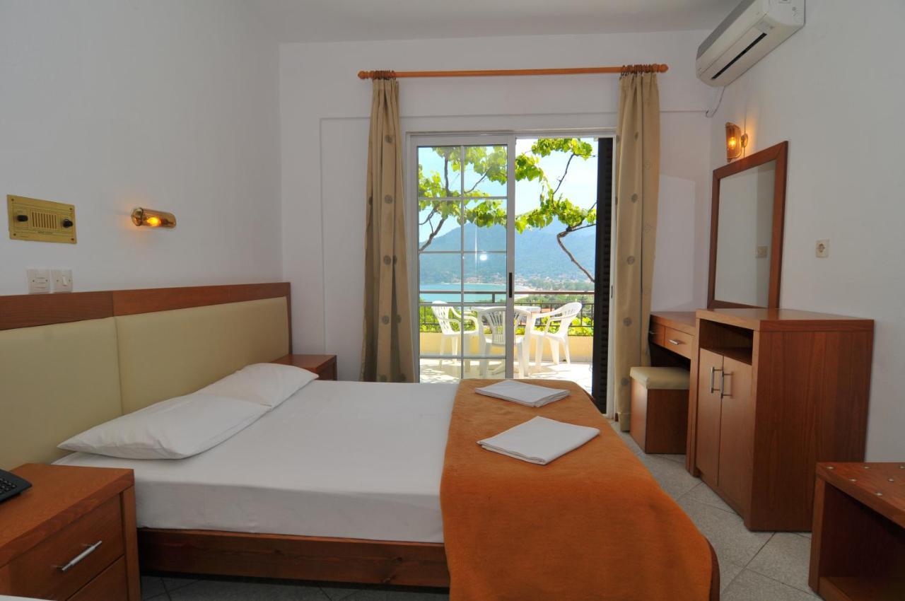 Hotel Emerald Chrisi Ammoudia Exterior foto