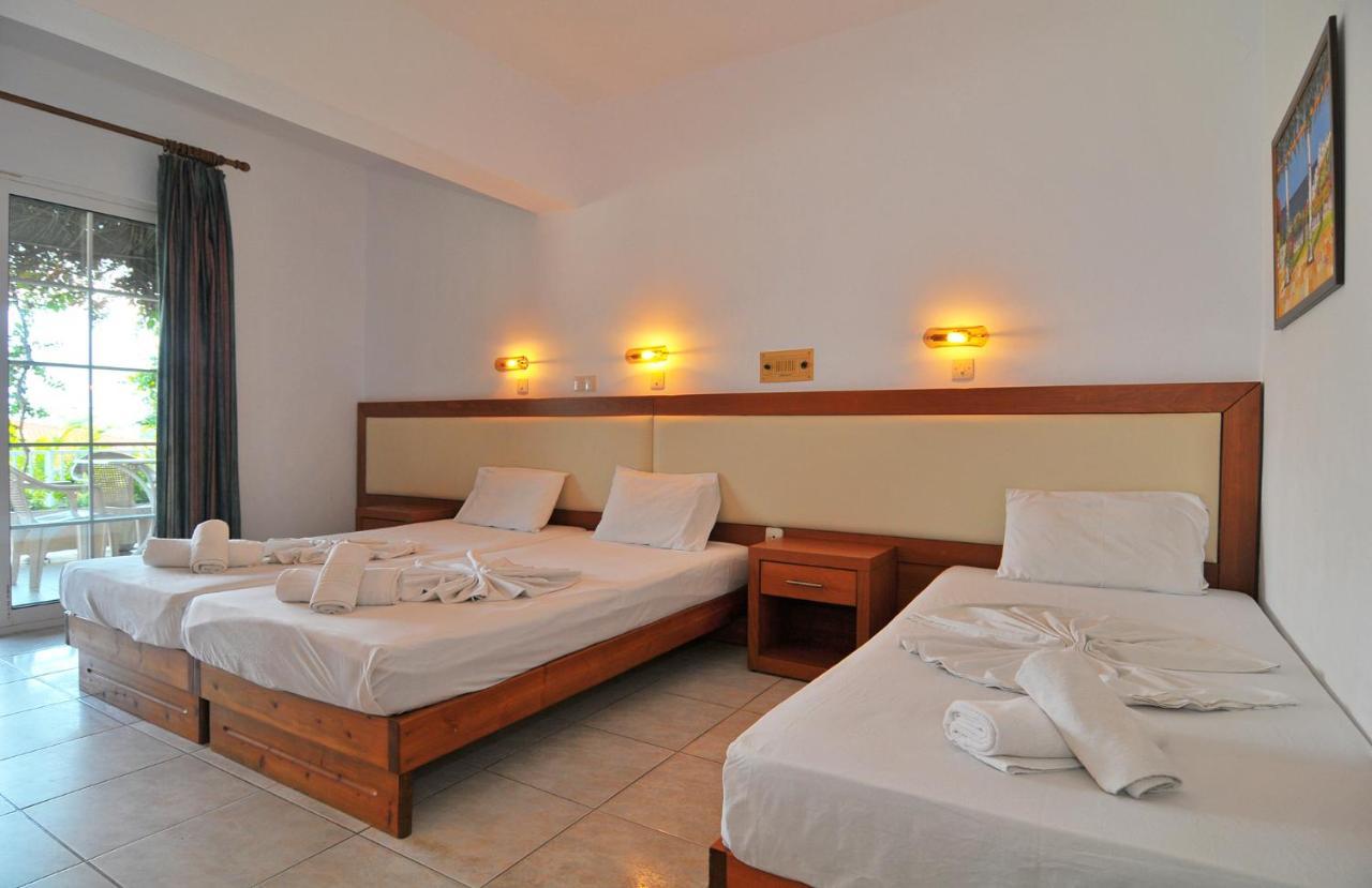 Hotel Emerald Chrisi Ammoudia Exterior foto