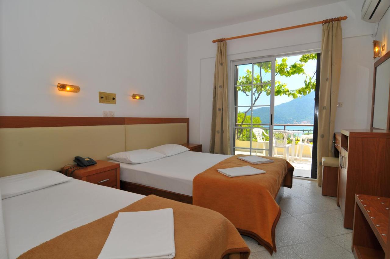 Hotel Emerald Chrisi Ammoudia Exterior foto