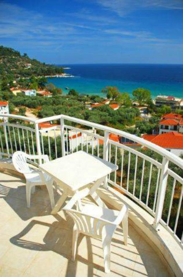 Hotel Emerald Chrisi Ammoudia Exterior foto
