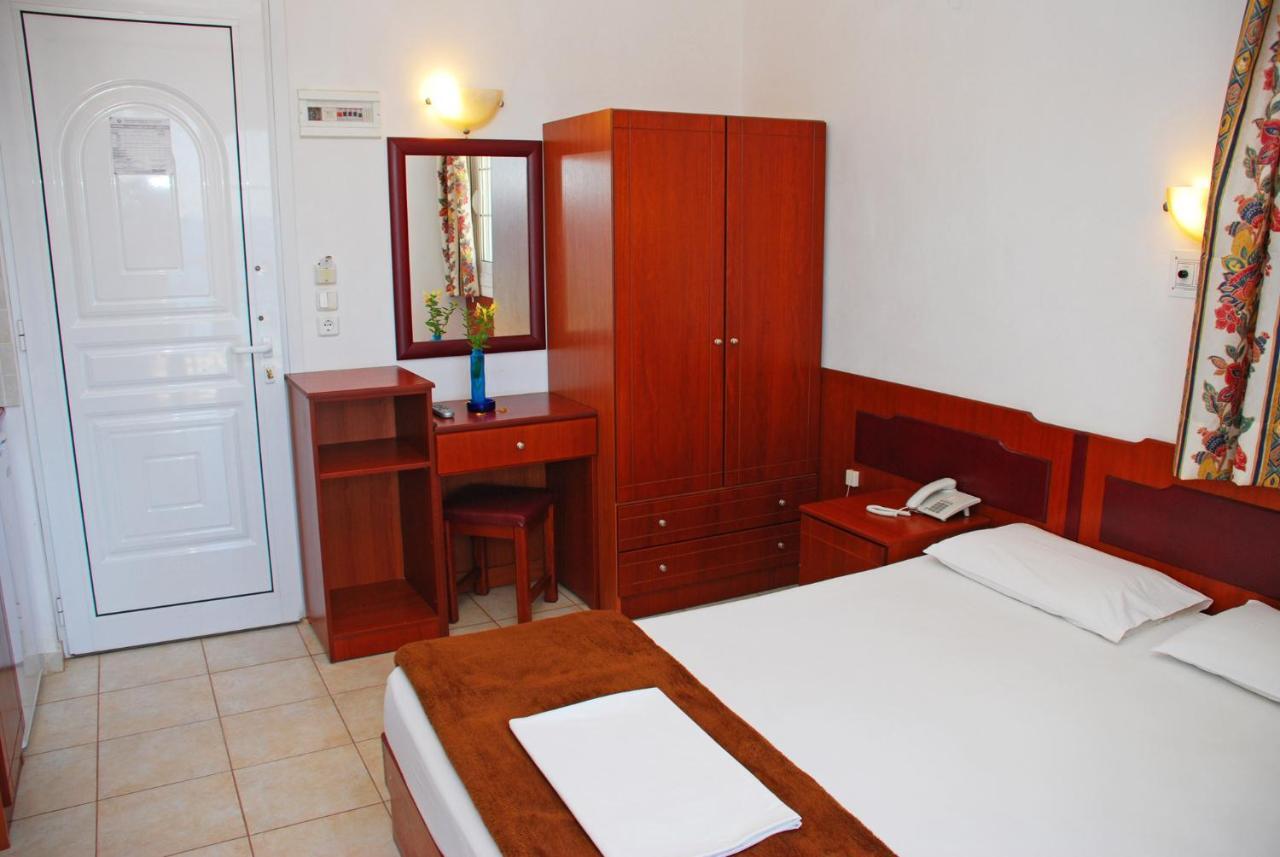 Hotel Emerald Chrisi Ammoudia Zimmer foto